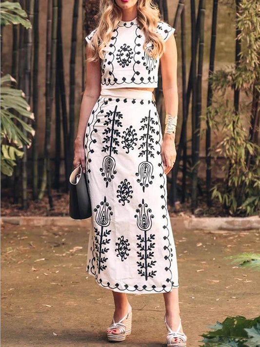 Ethnic Print Tie-Up Wrap Midi Skirt Set
