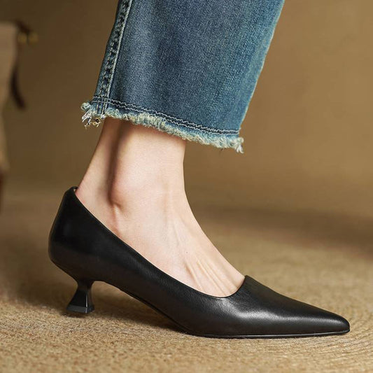 LORÉVA Leather Kitten Heel Pointed Toe Pumps