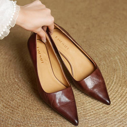 LORÉVA Leather Kitten Heel Pointed Toe Pumps