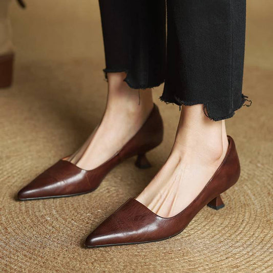 LORÉVA Leather Kitten Heel Pointed Toe Pumps